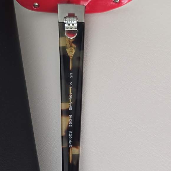 Prada sunglasses grey tint with red decor and turtle arms - Picture 7 of 9